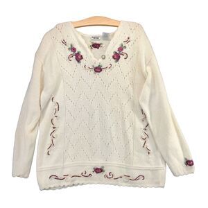Capacity Woman Knit Pullover Sweater Size 2X White Embroidered Floral 1/4 Button
